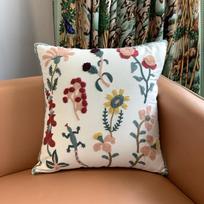 Šenilinė siuvinėta pagalvės užvalkalas: Pastoralinio stiliaus sofa su dekoratyvinėmis pagalvėlėmis ir juosmens atrama 45*45cm【Cover】