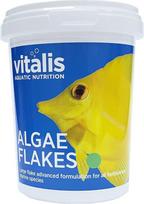 "Vitalis" dumblių dribsnių maistas akvariumo žuvims Akvariumo dribsnių maistas žolėdžiams jūros gyvūnams - gerai virškinamas ir subalansuotas, su vitaminais ir mineralais (40 g)
