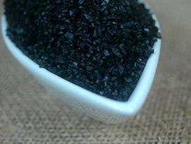 Naturix24 - Juodoji Havajų lavos druska 2-3 mm grūdėtumo - 1 kg