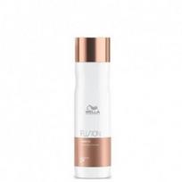 Wella FUSION SHAMPOO atstatomasis šampūnas
