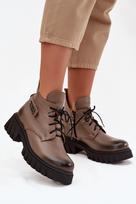 Batai Step in Style – universalus pasirinkimas kasdienai