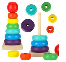 Medinė spalvota rūšiavimo piramidė 13cm