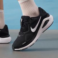 Nike Structure 26 Neutralūs Bėgimo Bateliai Vyrams US 10.5 juoda