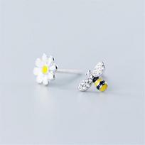 New Fashion Creative Flower Sweet Bee Daisy Asymmetric 925 Sterling Silver Jewelry Beautiful Diamond Stud Earrings E119