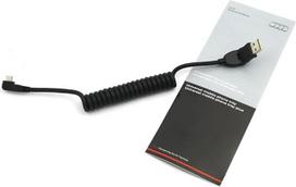 "Audi" 8S0051435B Adapterio laidas kampu, skirtas mobiliesiems įrenginiams su "Micro-USB" prievadu