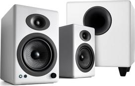 "Audioengine A5+" A5+ belaidės baltos spalvos maitinamos knygų lentynos garsiakalbiai (150 W) + S8 250 W žemų dažnių garsiakalbis - aukščiausios klasės namų garso sistema, skirta patefonams, televizoriui, kompiuteriui, žaidimams ir muzikai