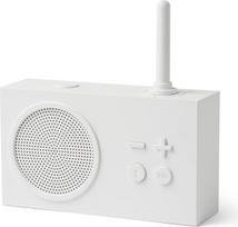 "Lexon TYKHO 3" nešiojamasis "Bluetooth" garsiakalbis ir FM radijo imtuvas, atsparus vandeniui su įkraunama baterija (baltas)