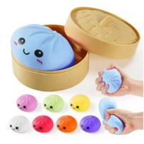 Antistresinis žaislas „Squishy Steamed Bun“ – Garinta bandelė siurprizas!