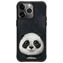 Dėklas telefonui juodas su siuvinėta panda iPhone 15 Pro Nimmy
