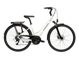 KROSS Trans 3.0 D MY26 / Pearl-Black Glossy / moteriškas miesto dviratis (28") (L)