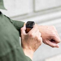 uniq Protect Apple Watch Series 7 45mm Case - Transparent
