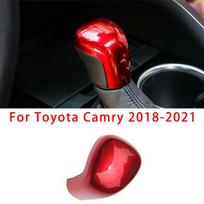 Blizganti raudona ABS automobilio interjero pavarų perjungimo rankenėlės apdailos dangtelis, skirtas Toyota Camry 2018-2021