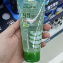 Aloe Vera Moisture Aqua Soothing Gel 150g