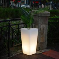 Lauko LED šviečiantis vazonas