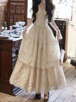 AZur Retro French Lightweight Wedding Dress with Three-Tiered Lace Skirt, Ruffled V-Neck, and Elegant Long Design. Small abrikosas