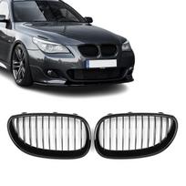 Priekinės Grotelės, komplektas skirtas BMW E60 / E61, juodos blizgios