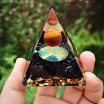 Orgone Pyramid Epoxy Process Exquisite Beautiful 5cm Decorative Ornament for Office Home Decoration Black Tiger Eye [5cm]