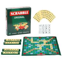 Smagus ir įtraukiantis Scrabble stalo žaidimas vaikams ir suaugusiems, skirtas tobulinti žodyną