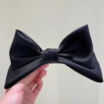 Zhao Lusi-Style Black Bow Hair Clip - Elegant Korean Summer Accessory juoda