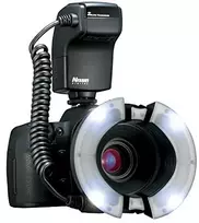 Nissin blykstė MF18, Nikon