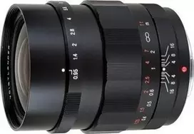 „Voigtlander Nokton 17.5mm f/0.95“ objektyvas, skirtas „Micro 4/3“
