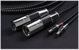 Furutech ADL XLR CF- H800 1.3m Juoda