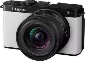 Panasonic Lumix DC-S9 + LUMIX S 18-40mm / F4.5-6.3 (Smokey Baltas)