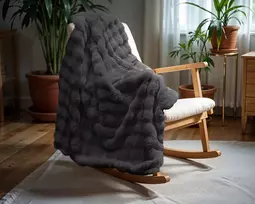 Primaviera Deluxe Dirbtinio kailio pledas Rib Rabbit Fur 150x200 cm – 500 GSM juodos spalvos