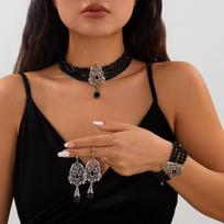 European-American Square Rhinestone & Pearl Beaded Choker Necklace Set”