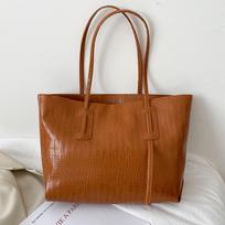 Women's Simple Versatile Tote: Large Capacity Shoulder Bag, 2020 Trendy Fashion Handbag. ruda