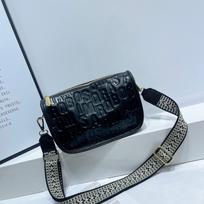 Karvės odos moteriškas krepšys per petį, crossbody, nešiojamas moteriškas krepšys, praktiškas įspauduotas kriauklės formos krepšys, paprastas krepšys juoda