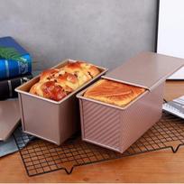 Kepalas su dangčiu 1 lb Nelipnus duonos kepimo indas Anglinis plienas Stačiakampis Gofruotas Tosto dėžutės forma Pyrago forma
