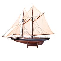 Medinis laivo modelis „Bluenose“ 78 cm – jūrinė interjero dekoracija