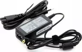 Optinio kompiuterio maitinimo šaltinis Energy4U Energy4U PA101 19V / 1.58A (5.5x2.5mm) 30W, nešiojamasis maitinimo šaltinis Toshiba