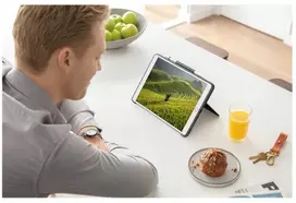 Klaviatūra Logitech – „Combo Touch“, skirtas „iPad Pro 13“ (M4) – grafito spalvos – plokščias – Šiaurės šalių gaminys
