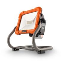 Prožektorius be judesio daviklio, tvirtinamas prie lubų arba sienos Powerplus, 30 W, 2700 lm, 6400 °K, IP65, juoda sp./oranžinė sp.