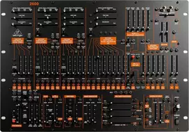 Behringer 2600 analoginis sintezatorius