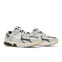 Nike Air Zoom Vomero 5 Supersonic FN7649-110 EU 42 juoda/balta