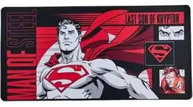 Numskull Superman – negabaritinis žaidimų kilimėlis ir mobiliojo telefono įkroviklis