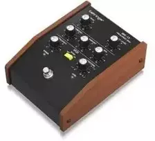 Behringer BM-17 DAŽNIŲ DĖŽUTĖ Gitaros efektas