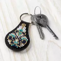 Wonderland Crafts Siuvinėjimo karoliukais rinkinys raktų pakabukui iš dirbtinės odos