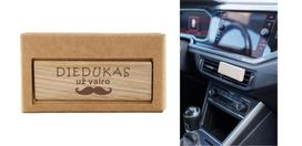 Medinis automobilio kvapas „Diedukas už vairo“