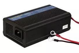 Rebelcell 12.6V 10A Lithium Ion akumuliatorių įkroviklis