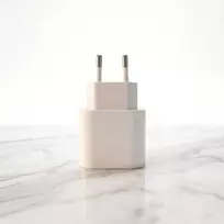 25W PD 3.0 USB-C sieninis įkroviklis Android ir iPhone telefonams (Baltas)