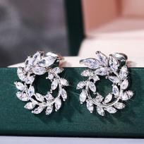 CAOSHI Stylish Earrings with Olive Leaf Shapes Female Wedding Accessories Shinning Crystal Women's Delicate Design Gift Zircon