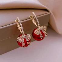Luxury Gold Color Crystal Bowknot Pearl Drop Dangle Earring for Women Exquisite Zircon Hoop Earring Korea Zircon Christmas Gift raudona