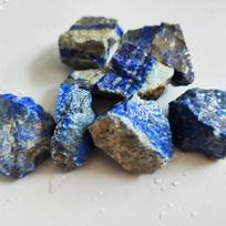Natūralus aukštos kokybės lapis lazuli akmuo Kvarcas Žalias akmuo Mineralų pavyzdžiai Dvasinis gydymas Namų dekoravimas Akmuo 100g mėlyna