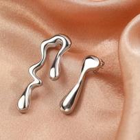 Creative Metal Liquid  Irregular Asymmetrical Stud Earrings for Women Vintage Gold Color Geometric Long Bent Earrings Zircon varis