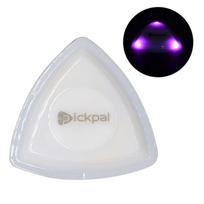 1/2Pcs LED Guitar Picks Medium Picks Plastic With High-sensitivity Light Plectrum For Bass Electric Guitar Accessory Guitarists 1PCS rožinė