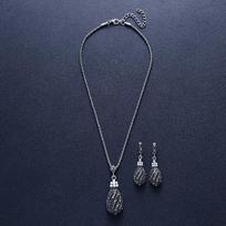 Women Jewelry Black Rhinestone Pendant Faux Pearl Drop Earring Necklace Fashion Gifts 4.7*1.2cm